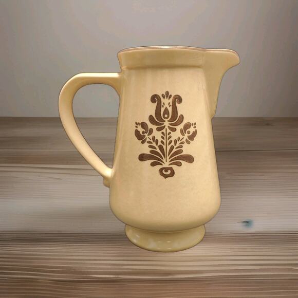 Pfaltzgraff Stoneware Village Pattern 2 Quart 64 Oz Pitcher 416 Retired Country - Picture 1 of 11